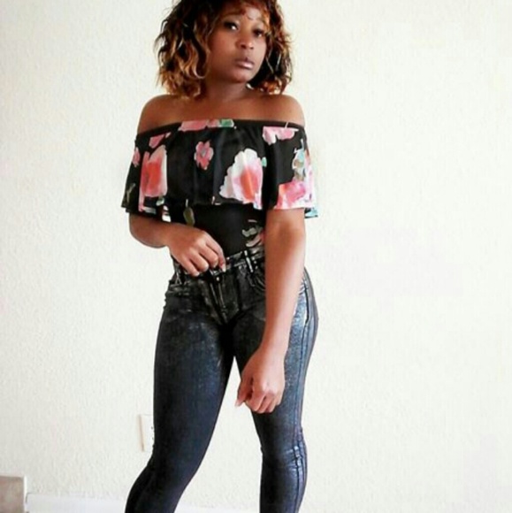 2/$25 HP🌟🌟BB🌷just in🌷 "FLY AWAY SEXY" - Picture 1 of 3